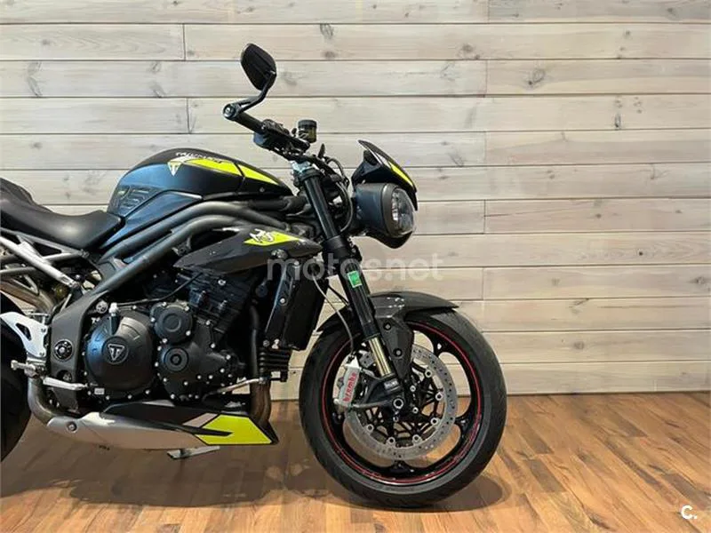 Triumph Speed Triple – Vista 8