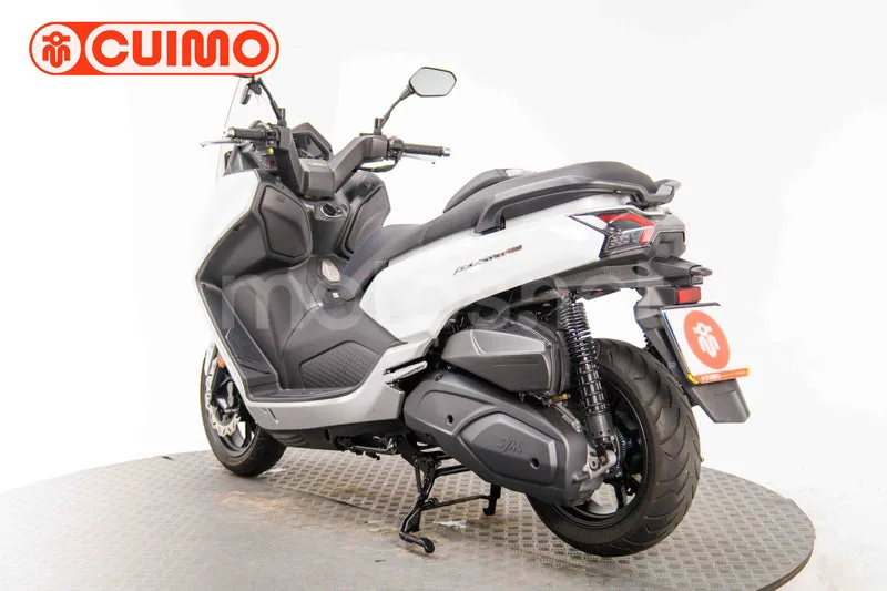 SYM Maxsym 400 – Vista 6