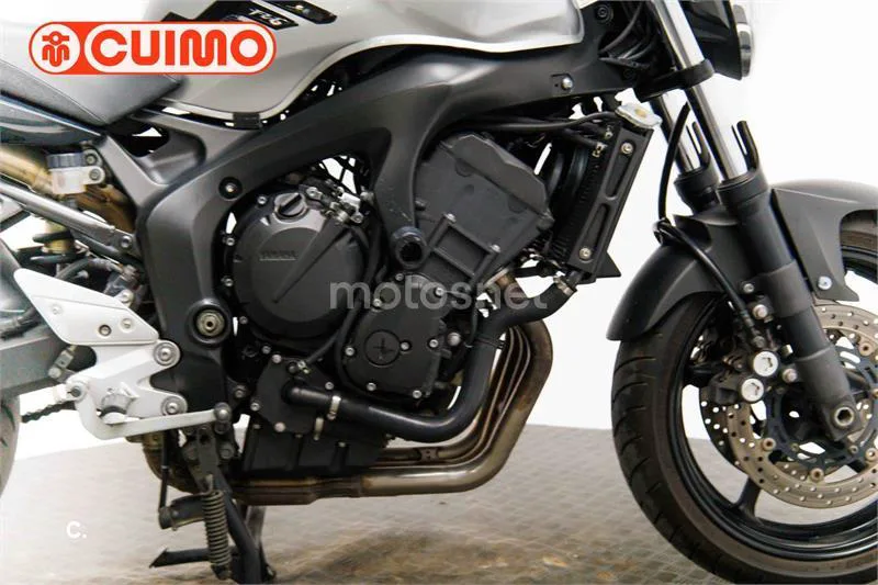 Yamaha FZ6 – Vista 13