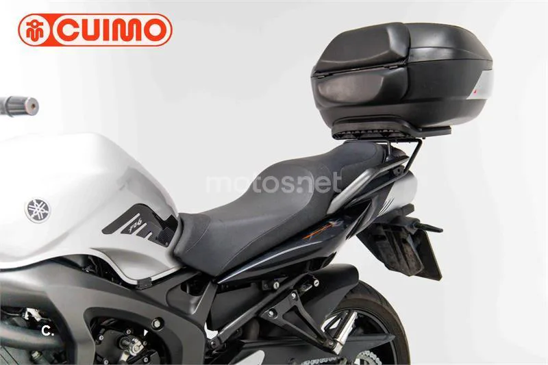 Yamaha FZ6 – Vista 23