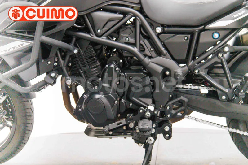 Benelli TRK 702 – Vista 25