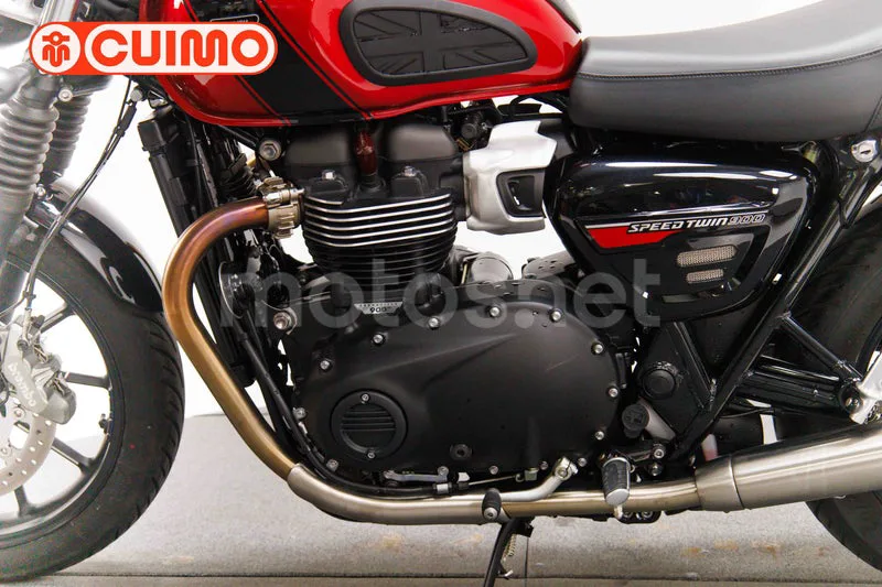 Triumph Speed Twin 900 – Vista 18
