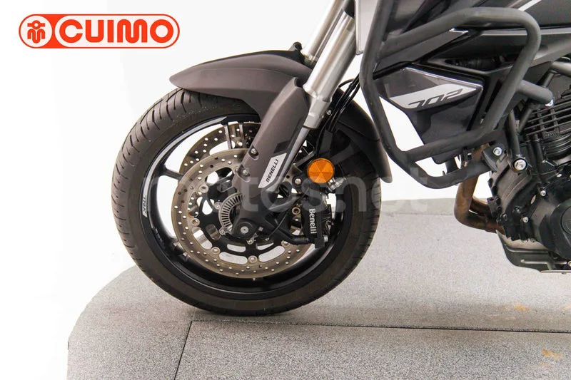 Benelli TRK 702 – Vista 21