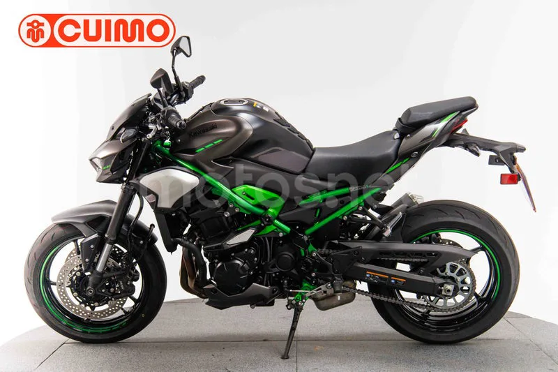 Kawasaki Z900 – Vista 6