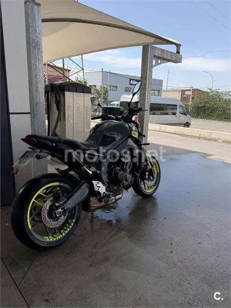 Yamaha MT-09 – Vista 3