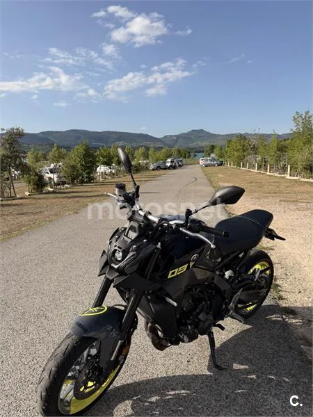 Yamaha MT-09 – Vista 4