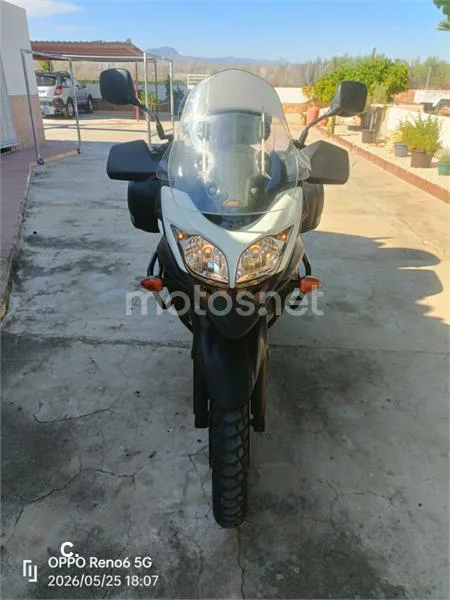 Suzuki V-Strom 650 – Vista 3
