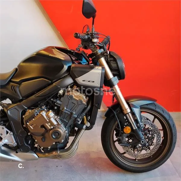 Honda CB 650 R – Vista 14