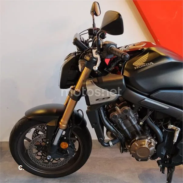 Honda CB 650 R – Vista 10