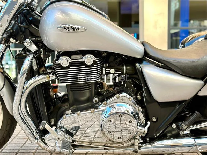 Triumph Thunderbird 1600 – Vista 16
