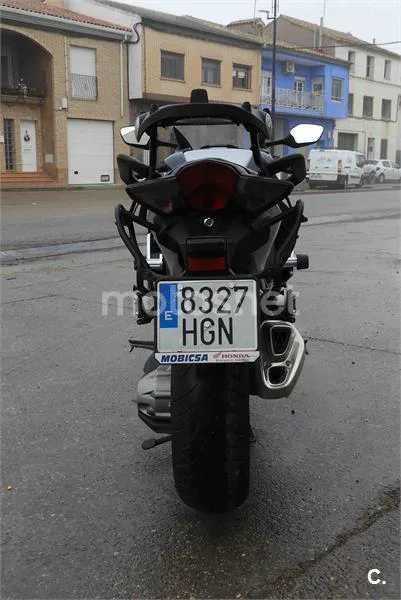 Honda VFR 1200 F – Vista 5