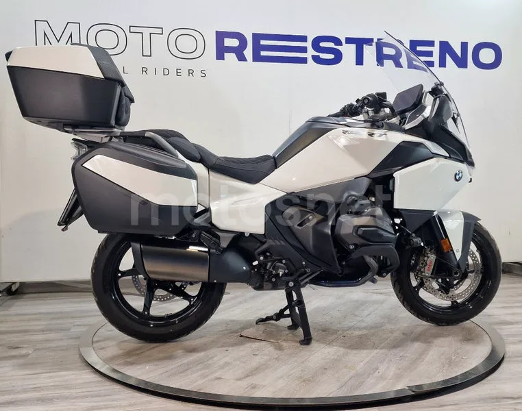 BMW R 1300 RT – Vista 7