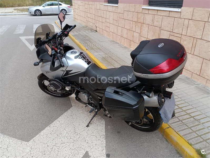 Suzuki V-Strom 1000 – Vista 4