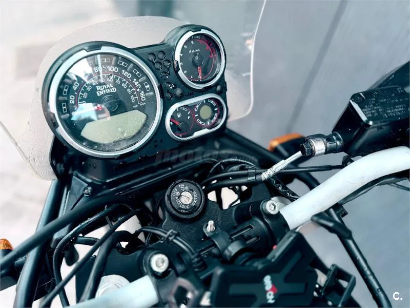 Royal Enfield Himalayan 410 – Vista 7