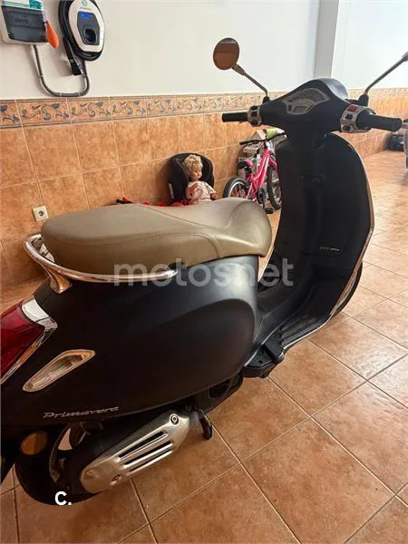 Vespa Primavera – Vista 2
