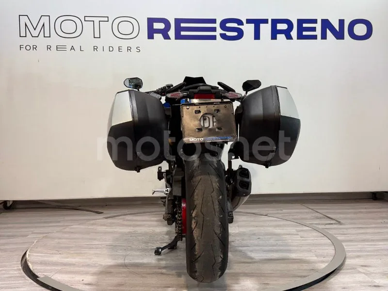 BMW F 900 R – Vista 9
