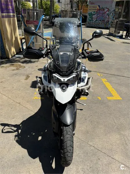 Triumph Tiger 900 – Vista 3