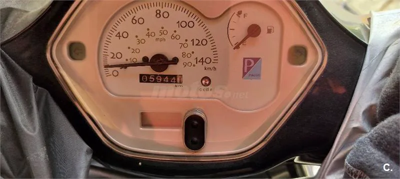 Vespa LX 125 – Vista 3