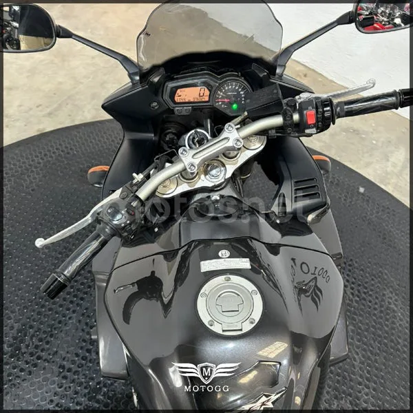 Yamaha FZ1 Fazer – Vista 8