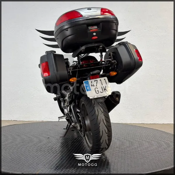 Yamaha FZ1 Fazer – Vista 9