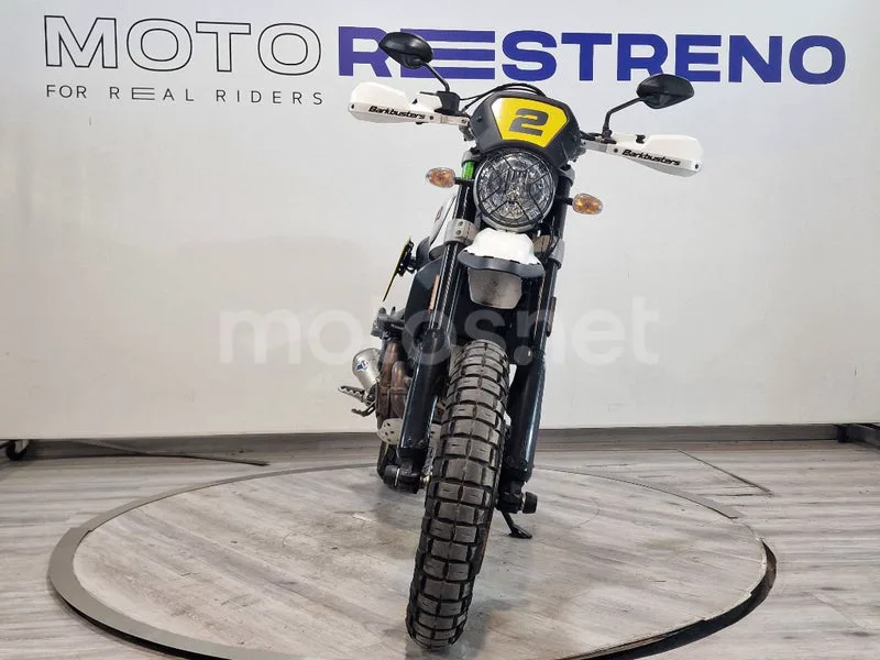 Ducati Scrambler – Vista 4