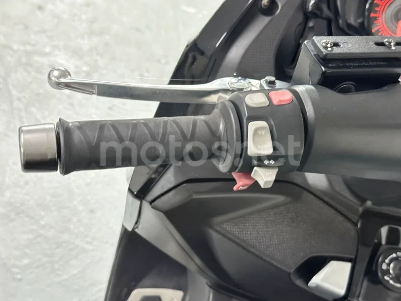 BMW C 650 – Vista 13