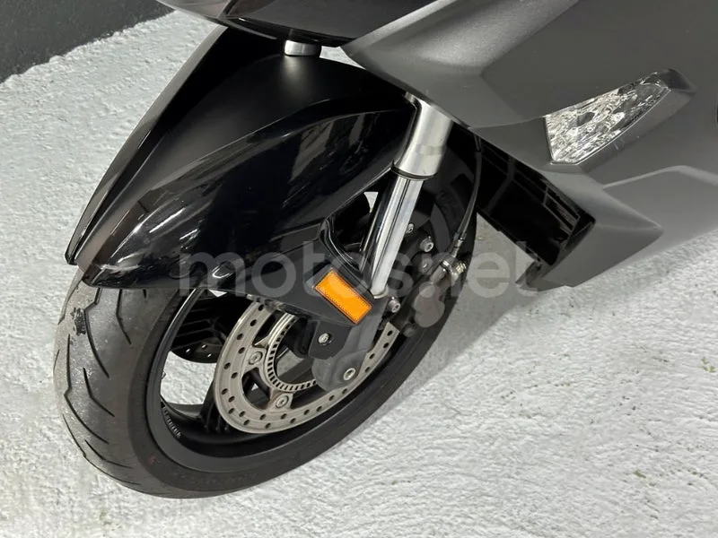 BMW C 650 – Vista 15