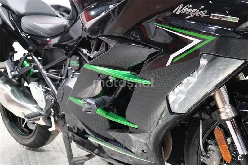Kawasaki Ninja H2 – Vista 12