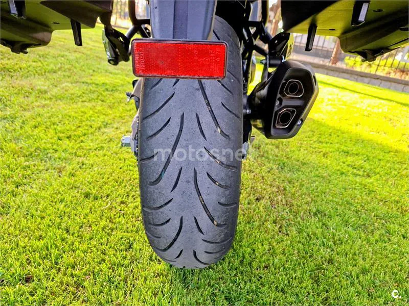 Kawasaki Versys 1100 – Vista 8