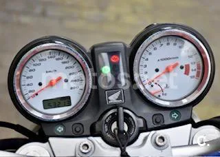 Honda CB 600 S – Vista 6
