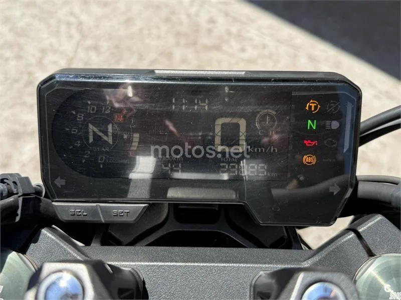 Honda CB 650 R – Vista 4
