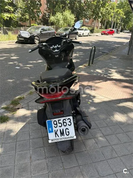 Honda PCX 125 – Vista 3