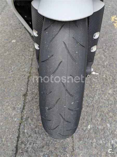 Yamaha R1 – Vista 7