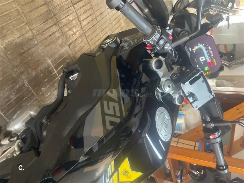 BMW F 750 – Vista 4