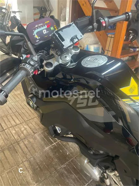 BMW F 750 GS – Vista 7