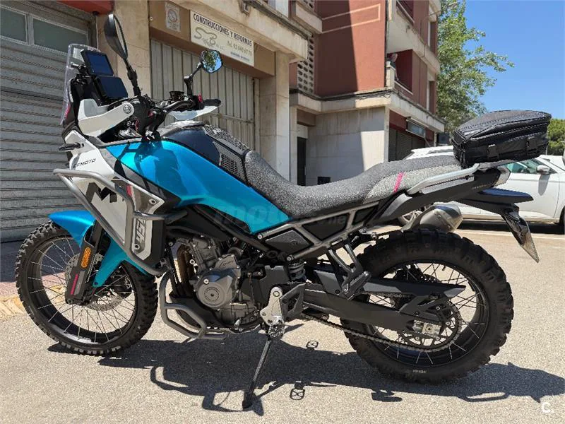 CFMOTO 450MT – Vista 3