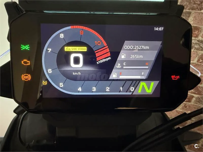 CFMOTO 450MT – Vista 4