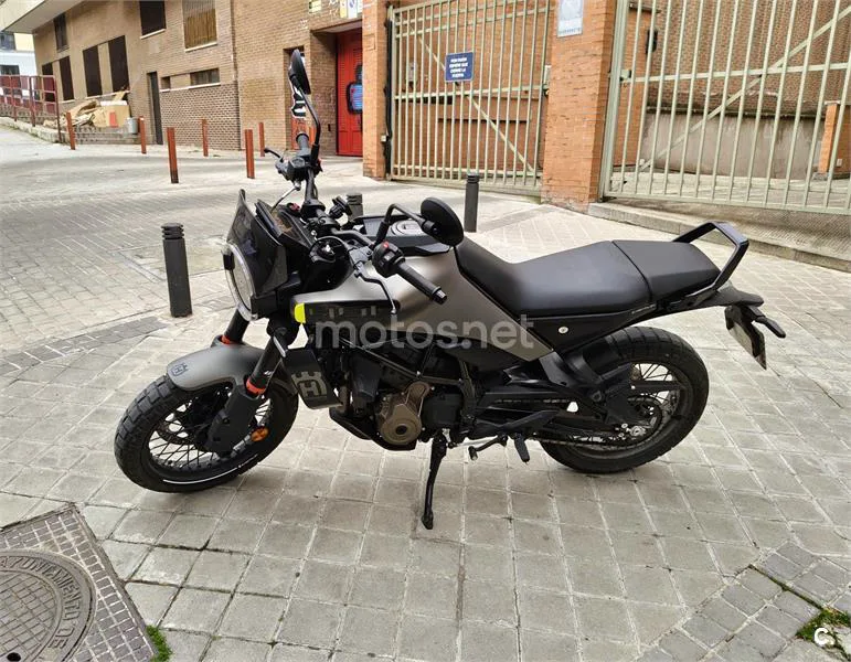 Husqvarna Svartpilen 401 – Vista 8