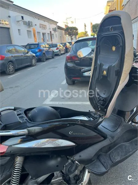 Piaggio Beverly 500 – Vista 11