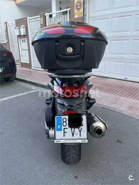 Piaggio Beverly 500 – Vista 7