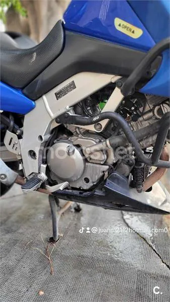 Suzuki V-Strom 650 – Vista 8