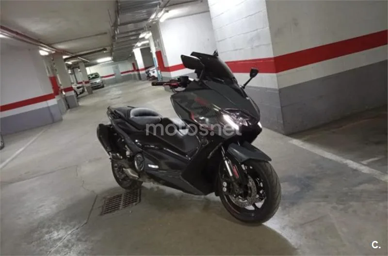 Yamaha TMAX 560 – Vista 2