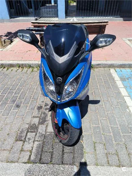 SYM Joymax 125 – Vista 2