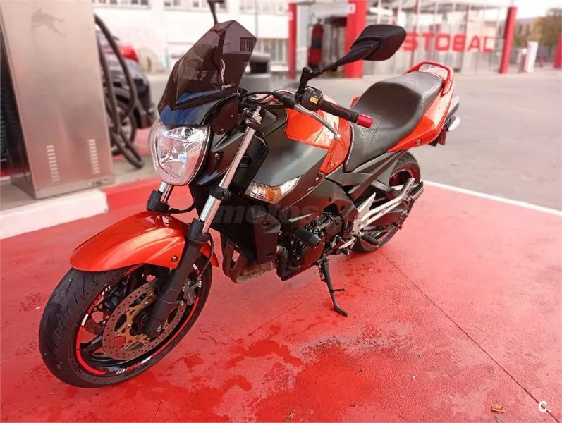 Suzuki GSR600 3500 € 2009 Araba - 1