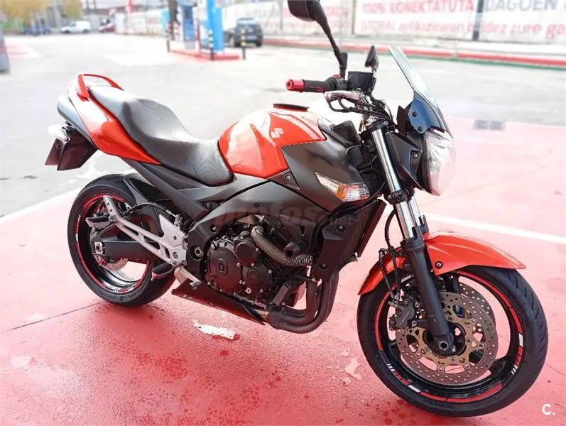 Suzuki GSR600 - Vista 5
