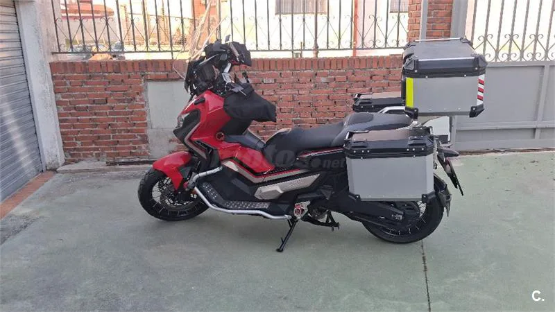 Honda X-ADV - Vista 4