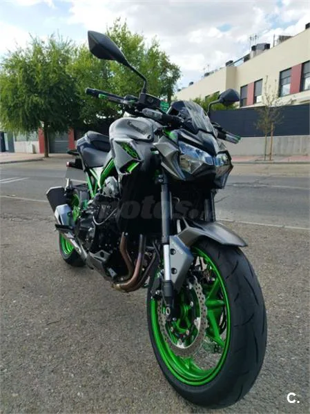 Kawasaki Z900 – Vista 3