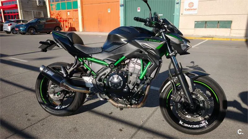 Kawasaki Z650 – Vista 7