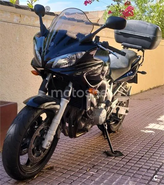 Yamaha FZ6 Fazer – Vista 2