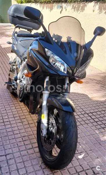 Yamaha FZ6 Fazer – Vista 3